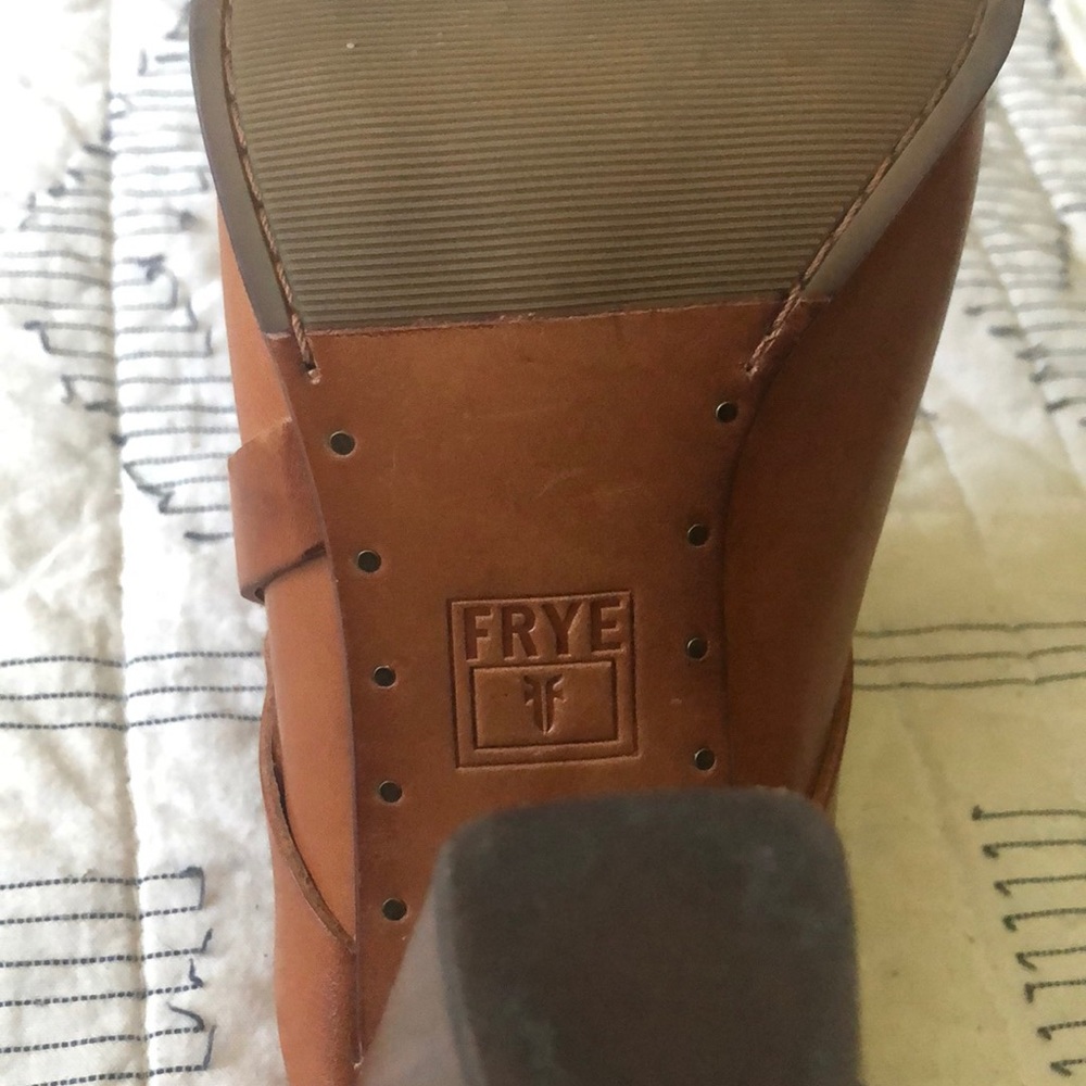 Fyre Clogs - Picture 9 of 10
